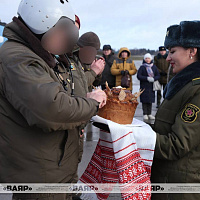 На один из белорусских аэродромов прибыла очередная партия истребителей Су-30СМ2 