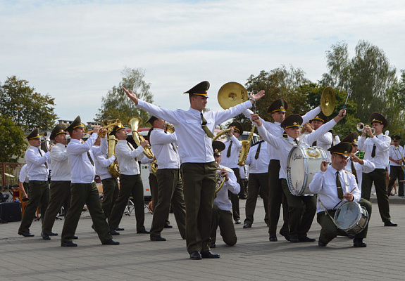 Плац-парад в Бобруйске (Видео)