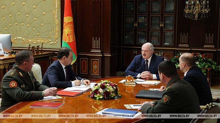 Александр Лукашенко рассказал о подробностях переговоров с Путиным и отреагировал на домыслы
