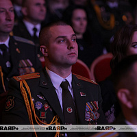 Торжественная церемония чествования командиров соединений и воинских частей