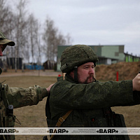 Намеснік Міністра абароны Беларусі наведаў палігон, дзе праходзіць баявое зладжванне падраздзяленняў, якія прыцягваюцца да ўдзелу ў КШУ