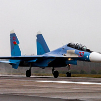 Вторая пара боевых самолетов Су-30 СМ прибыла в Беларусь (видео)