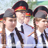 Самолет МиГ-15, переданный Министром обороны, установлен на постамент в Полоцком кадетском училище